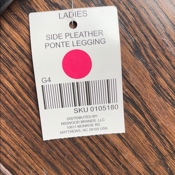 NWT Mix&co high rise pleather ponte stretchy black - Picture 5 of 5